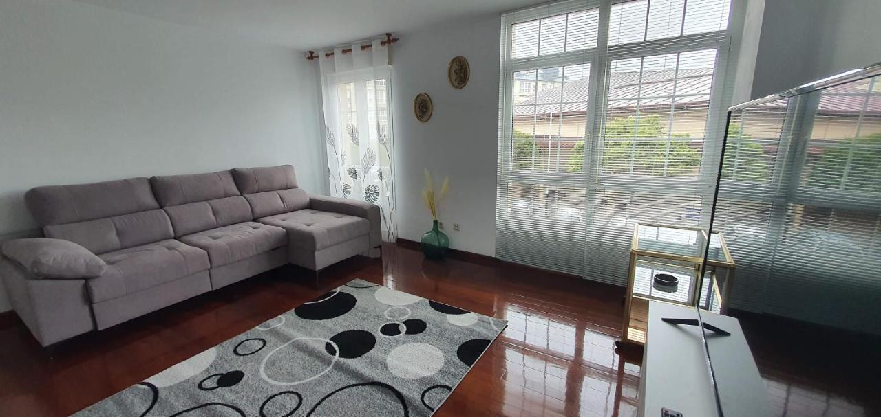 Piso Iria Apartment Cee Luaran gambar
