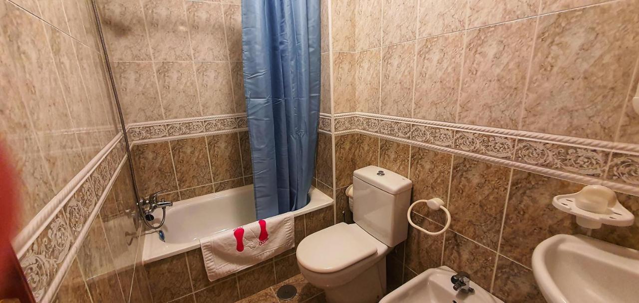 Piso Iria Apartment Cee Luaran gambar