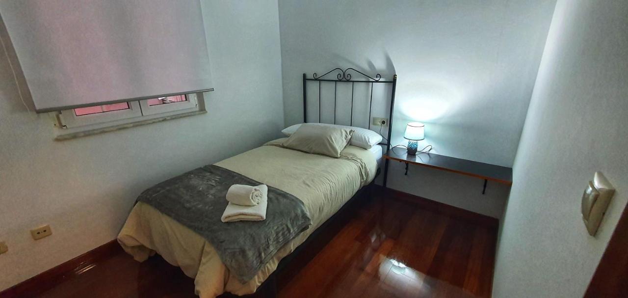 Piso Iria Apartment Cee Luaran gambar