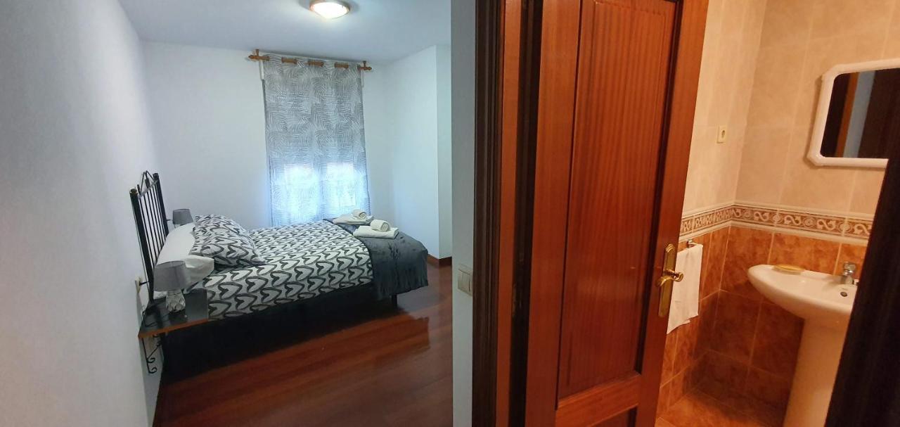 Piso Iria Apartment Cee Luaran gambar