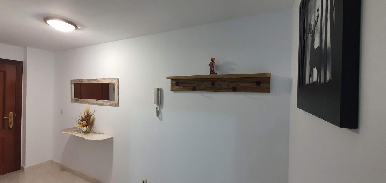 Piso Iria Apartment Cee Luaran gambar